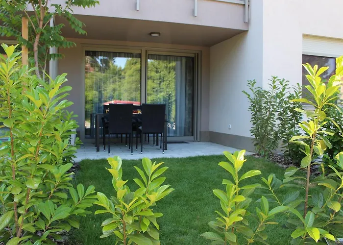 Edison Villa 106
